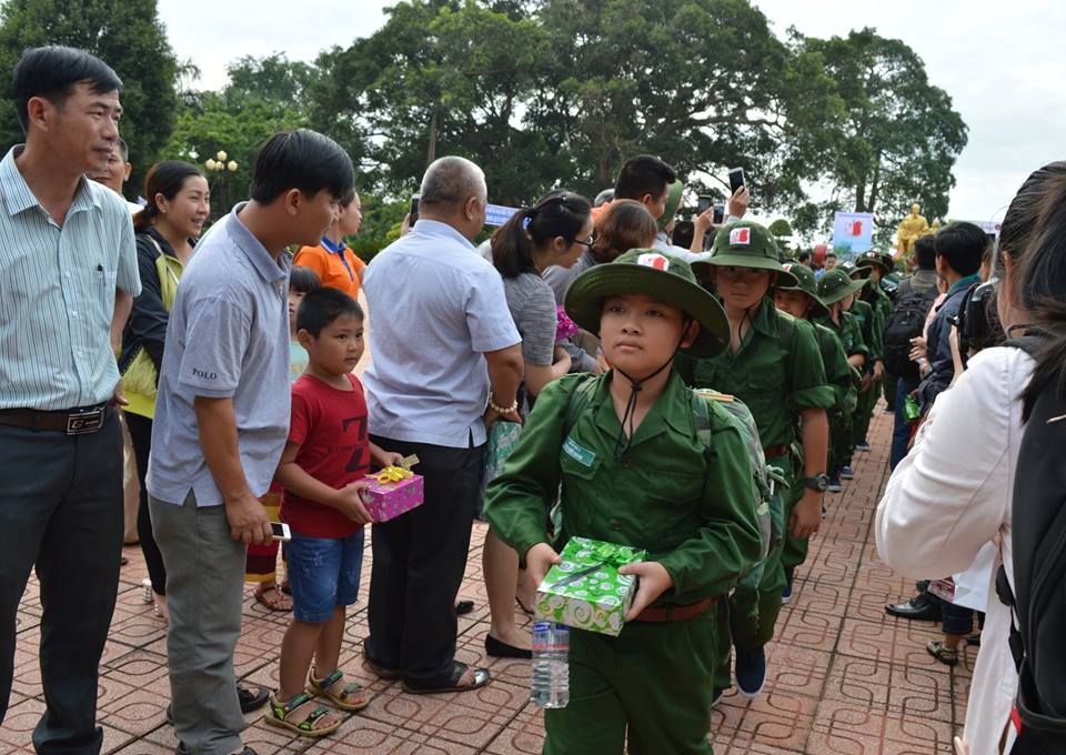 Lễ nhập ngũ chương trình “Học kỳ trong quân đội” Lớp Thiếu nhi năm 2017